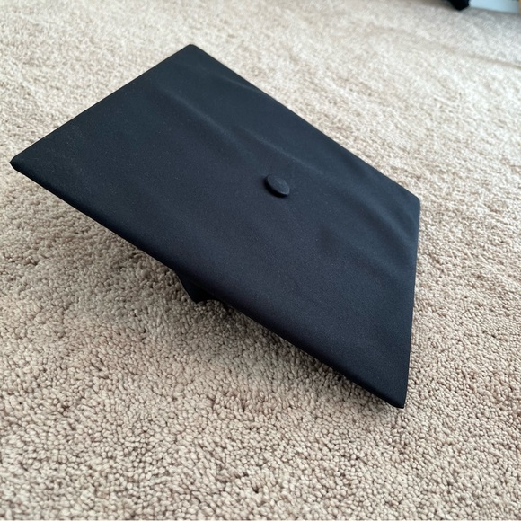 Black Graduation Cap - Picture 3 of 3